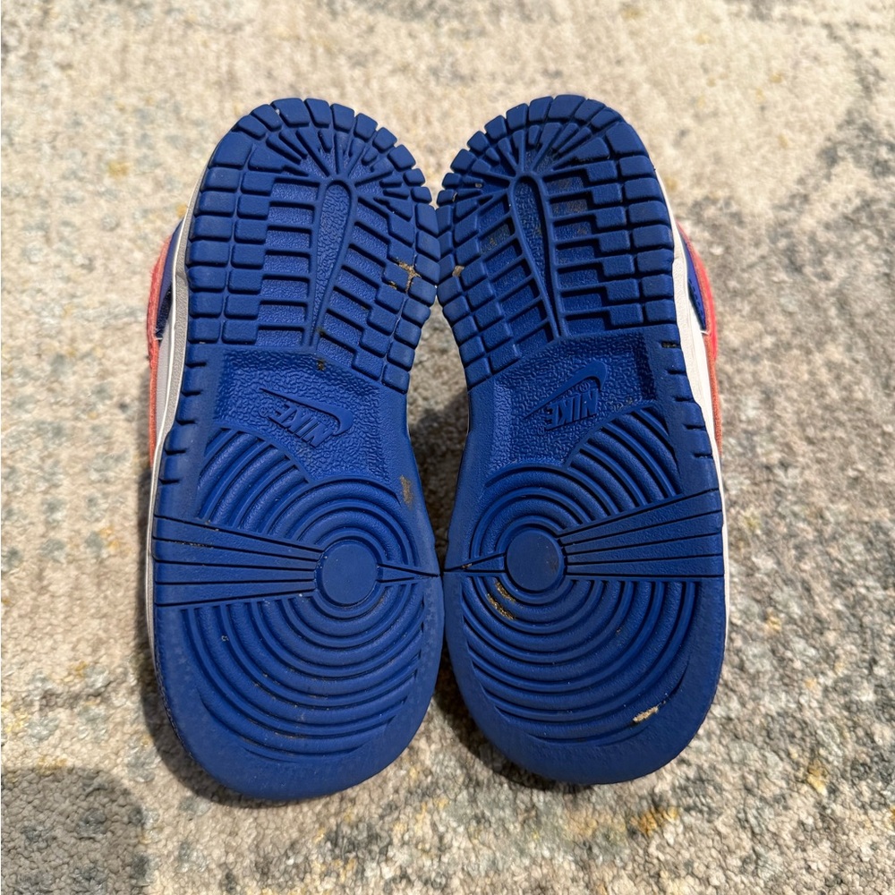 Nike Dunks Kids Sneakers in Blue, orange , and Black - Picture 4 of 5
